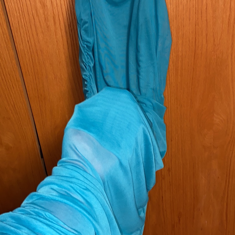 Chain Strap Ruched Midi Dress - Picture 11 of 15